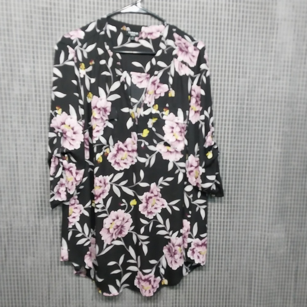 Torrid Women Blouse Harper Floral Roll Tab Sleeve 0 Black